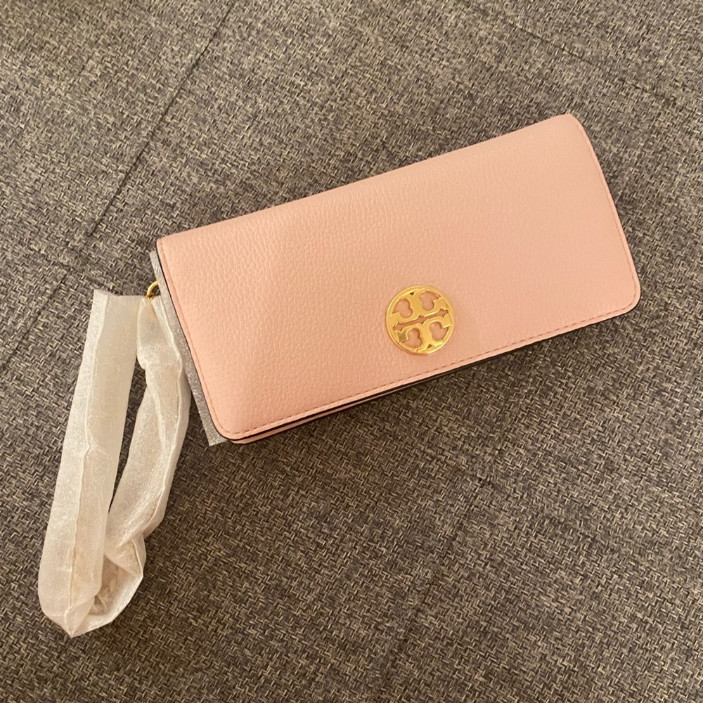 Tory Burch wristlet with gold chain